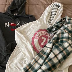 Women’s Hoodies Bundle 5.00