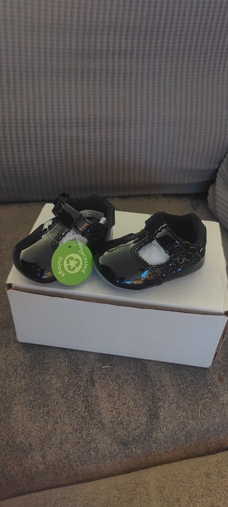 Stride Rite Baby Girl Shoe Size 2m