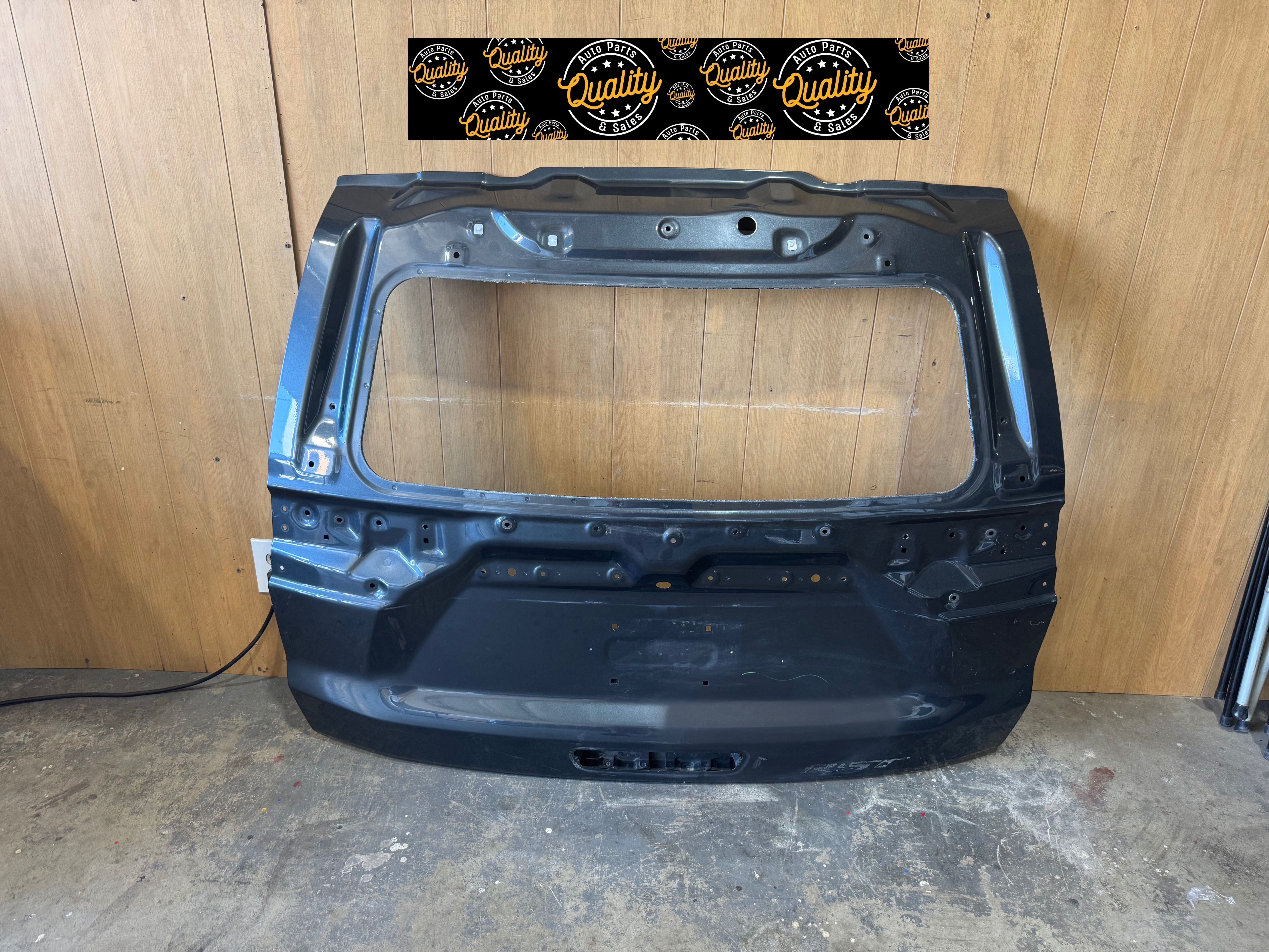 2020 2021 2022 2023 2024 Chevy Tahoe Suburban Lift Gate Tail Gate