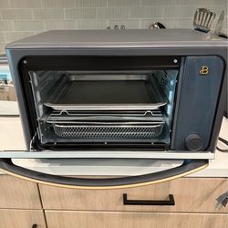 Beautiful 6 slice touchscreen air fryer toaster oven