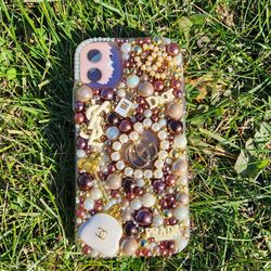 BRAND NEW Signature iPhone 11XR Case