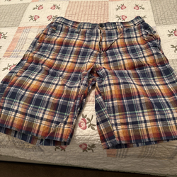 Size 32 Sonoma Plaid shorts