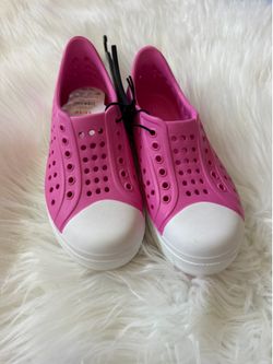 New! Wonder Nation Slip Ons *Size 11-12