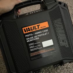 Pelican Vault V100 Pistol / Ammo Case