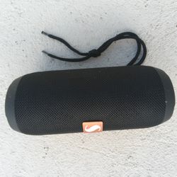 F Bluetooth Speaker Used Very Good Condition 