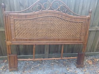 PT FENDI MUNGIL HEADBOARD