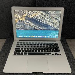 MacBook Air 2017 B Grade (Good Condition) 