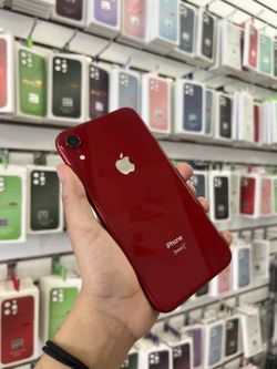 iPhone XR 64GB UNLOCKED 🚗