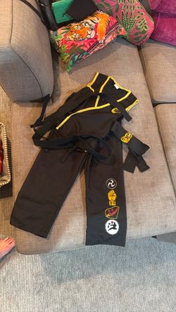 Karate kid costume age 5-7