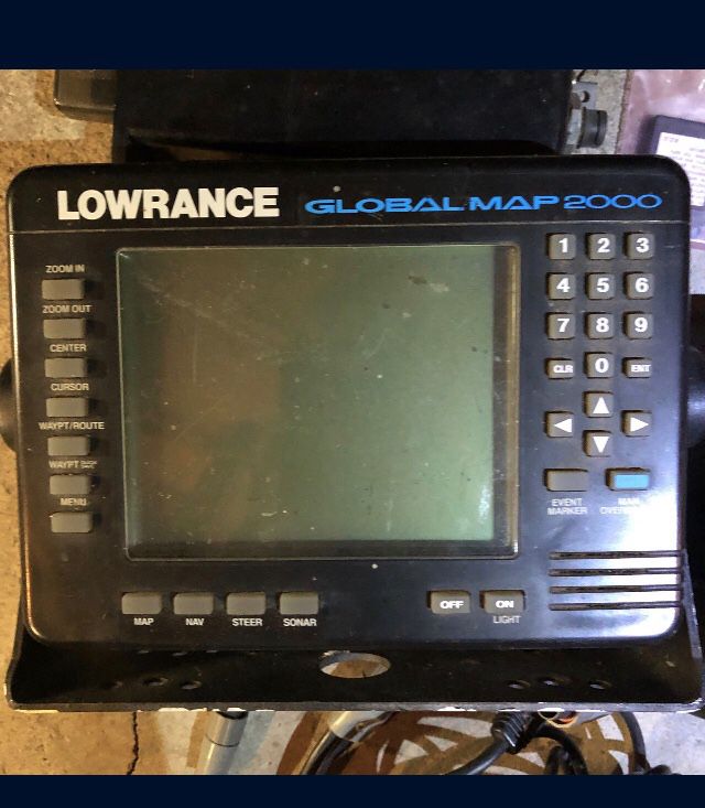 2000 LOWRANCE GLOBAL MAP 2000 & X85 FISH AND DEPTH FINDER