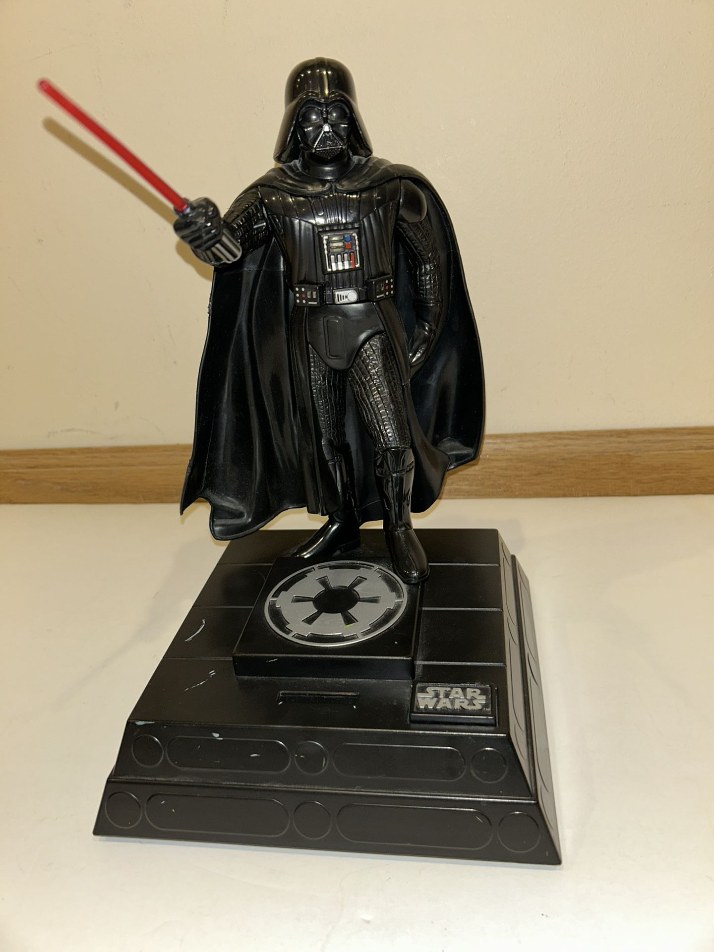 Vintage Star Wars Darth Vader Bank – Works