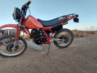 XL 350 R honda duel sport motorcycle