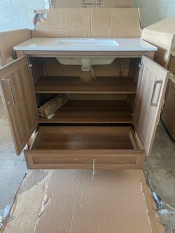 Moorside 36 in. Single Sink Freestanding Sweet Maple Bath Vanity with White Engineered Stone Top (Assembled)