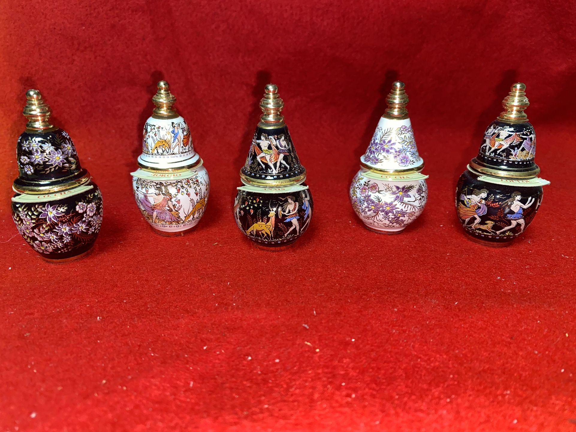 Vintage 2.5 Inch Set of 5 Oil/Cream 24k gold Ceramic Vase Collectibles (Read Description)