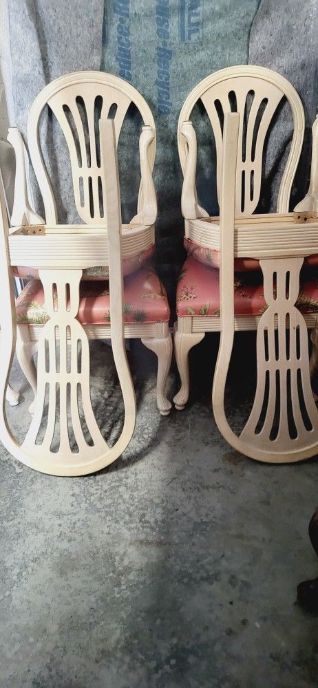Chairs with glass top Kitchen table