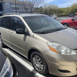 2009 Toyota Sienna