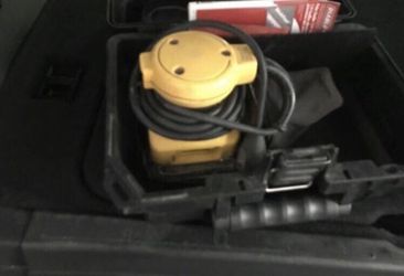 Dewalt Palm Sander