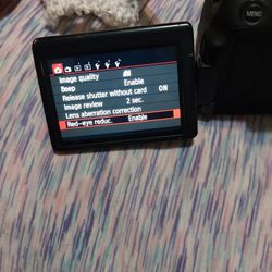 CANNON EOS Rebel T4i  $200 Firm
