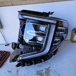 Gmc Sierra Denali Driver Headlight Oem 23 To 24