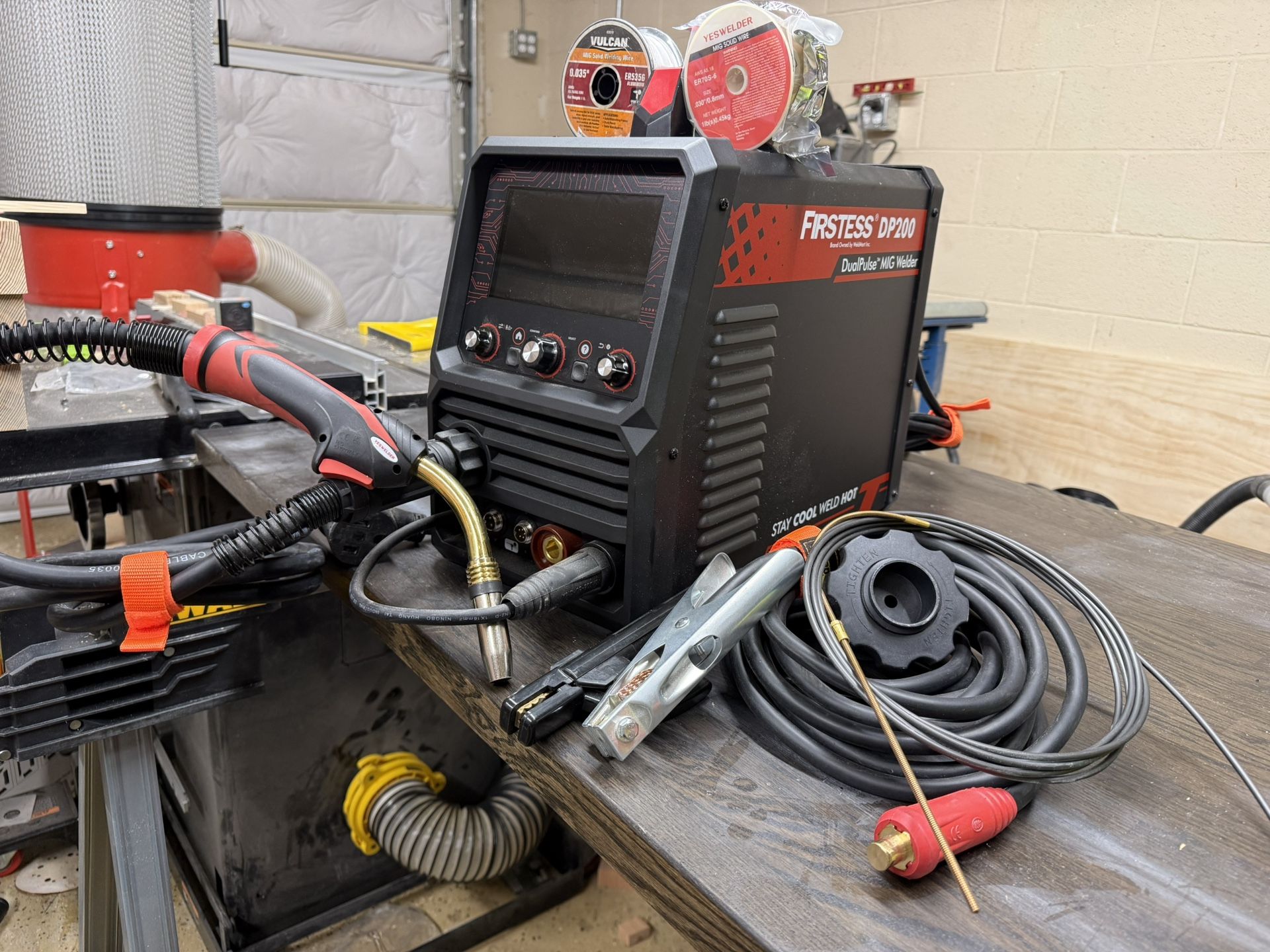 YesWelder Firstress DP200 Welder