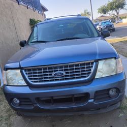 2005 Ford Explorer