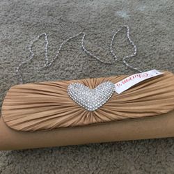 ELEGANT GOLD CLUTCH 