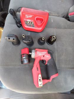 Milwaukee m12 insulation drill driver kit