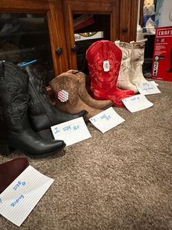 $25 Women's Cowboy Boots $25