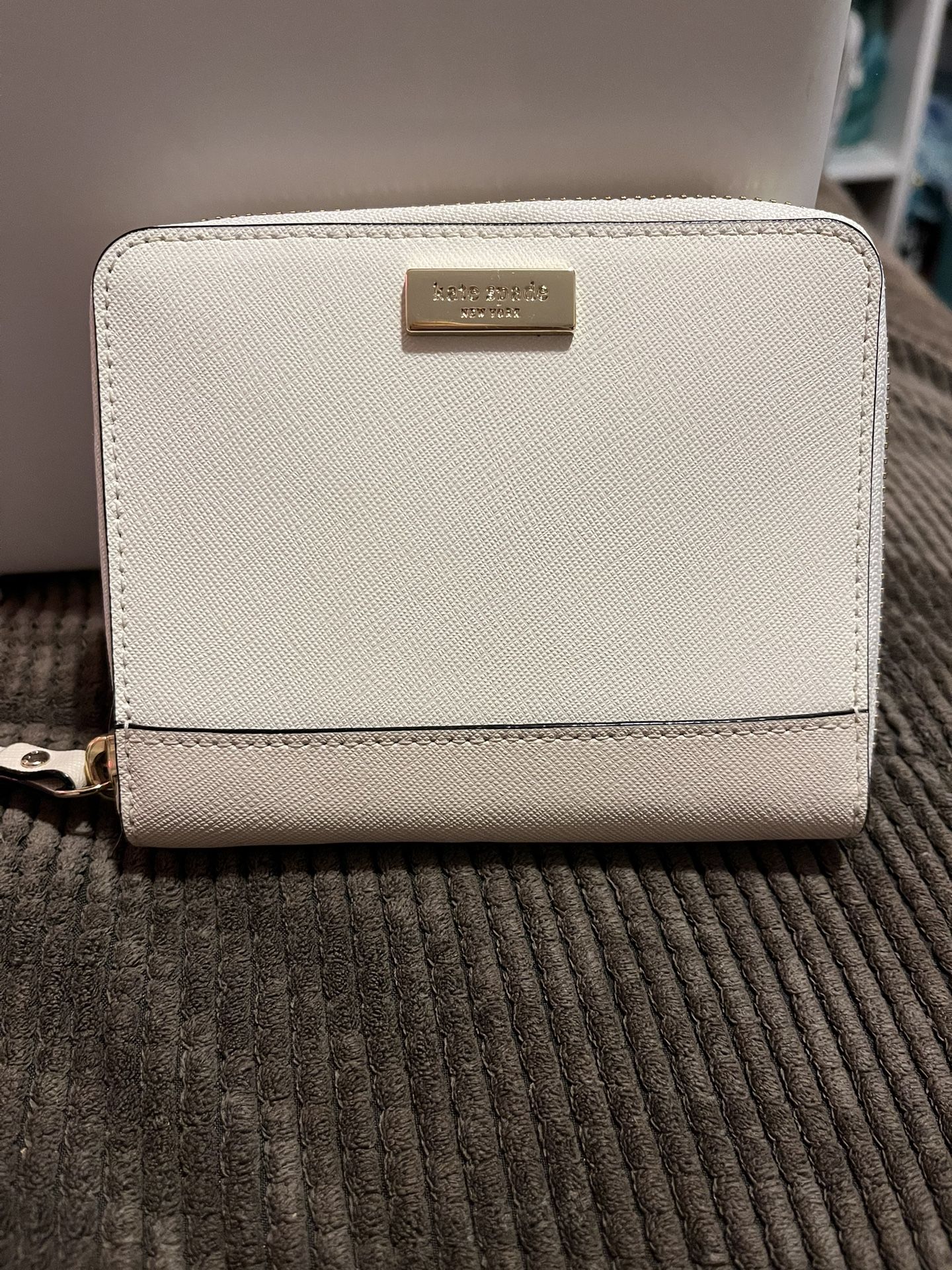 Kate Spade Leather Wallet 