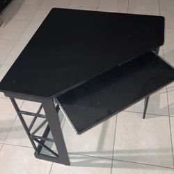 Desk - Corner Desk
