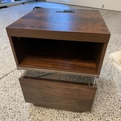 Nightstand 
