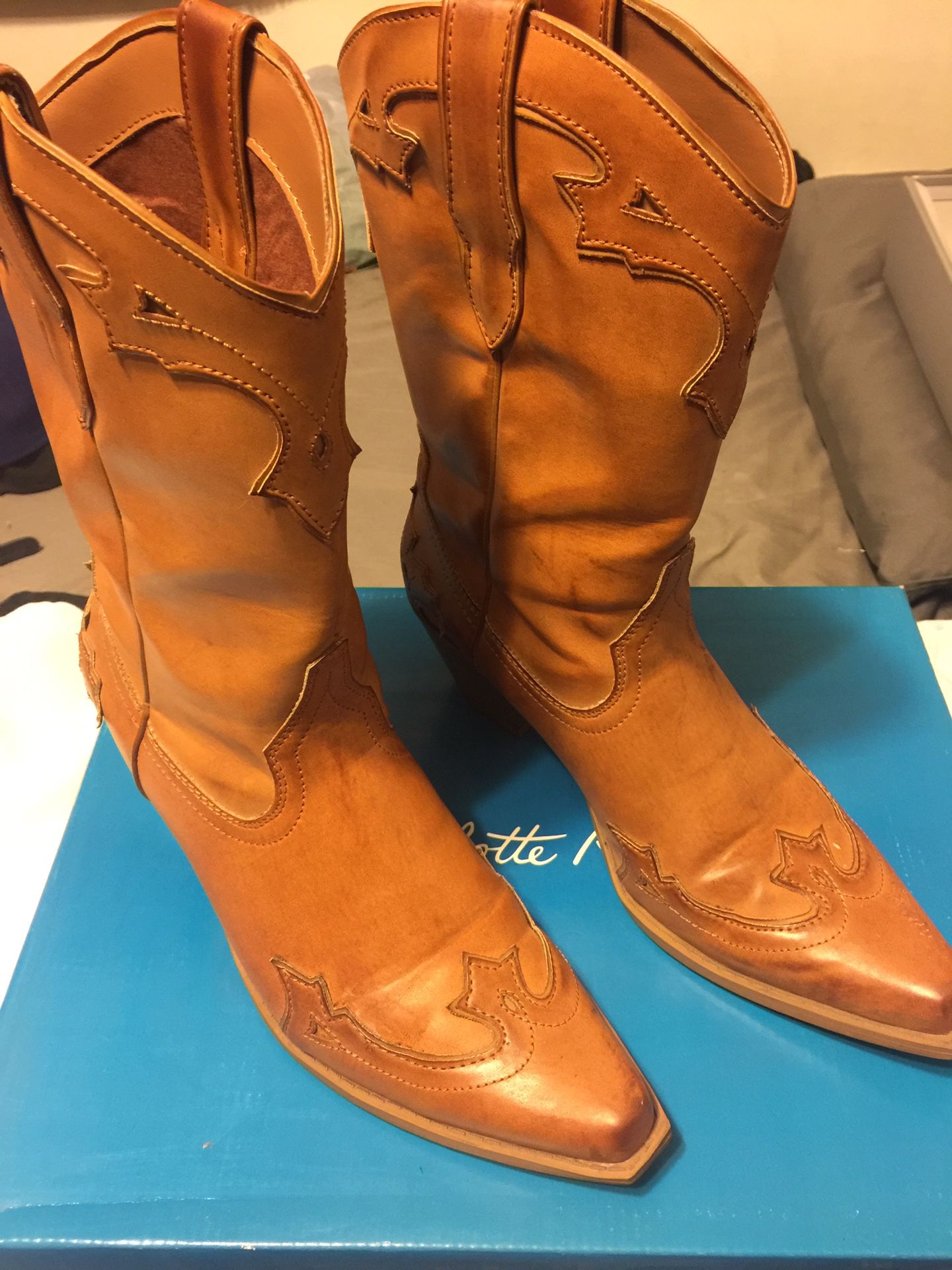 Charlotte russe hotsell cowboy boots
