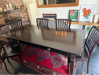 HD Buttercup Dining Table and Chairs