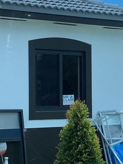 Impact Windows and Doors | Ventanas y Puertas de Impacto