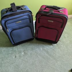 2 Expandable Carry On Suitcases 