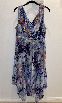 Vera Wang Dress Size Lrg 