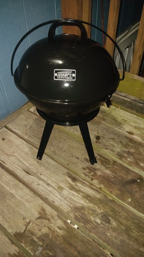 Expert Grill Small BBQ Pit