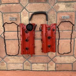 Engine Valve Cover Set - 2003-2007 Infiniti G35 - Replacement