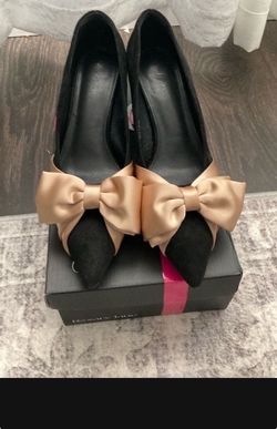 Women dress shoes size 10m