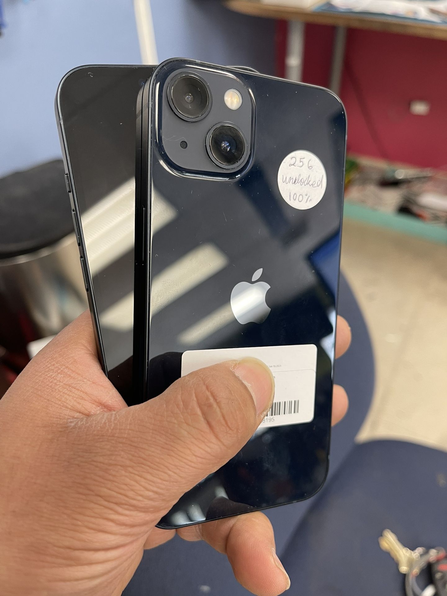 Factory Unlocked Apple iPhone 14 256gb, Sold with warranty