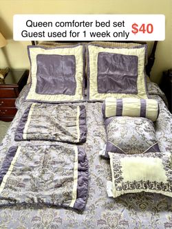 Almost New High Quality Brocade Queen comforter set