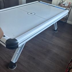 Air Hockey Table