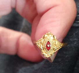 Vintage-style Yellow Gold Ring