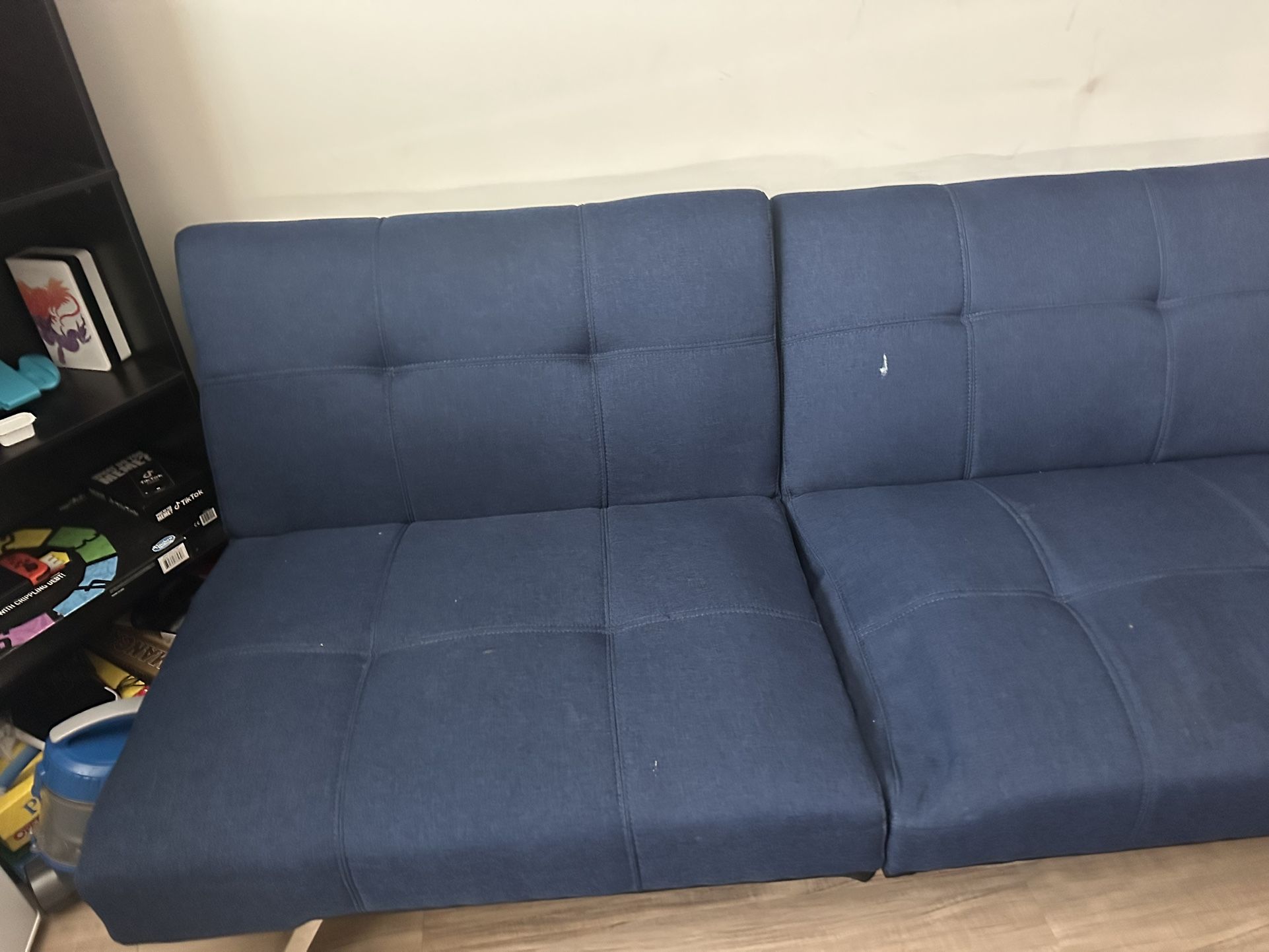Easy adjustiable Blue Futon