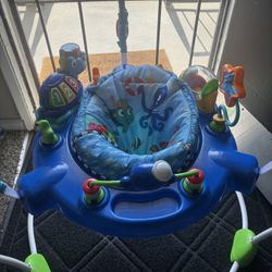 Baby Jumper, Used, for 6-18 months