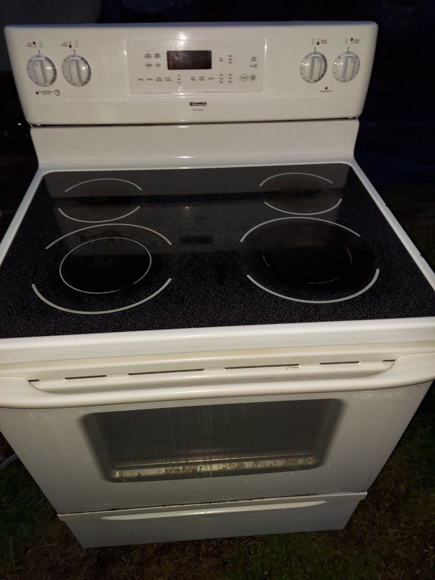 Kenmore flattop stove