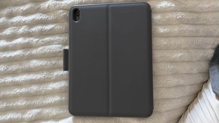 Logitech Slim Folio Keyboard Case