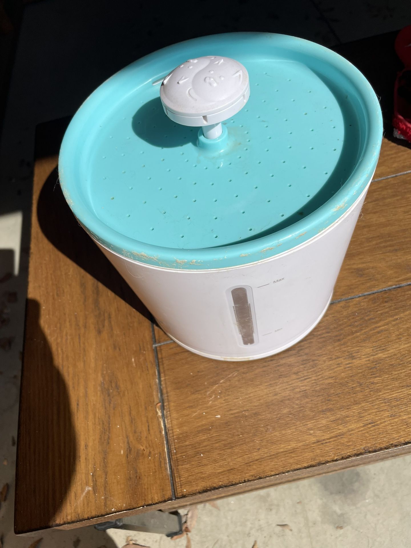 Cat /dog Watering Fountain