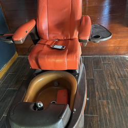 “Luxury Pedicure Spa Chair”