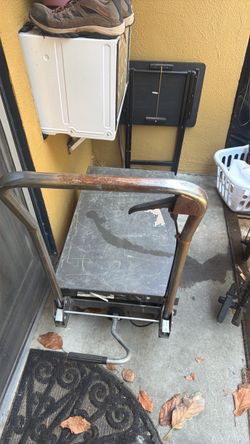 Dolly lift